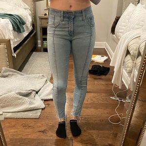 AG ”The Farrah” High Rise Skinny Jeans